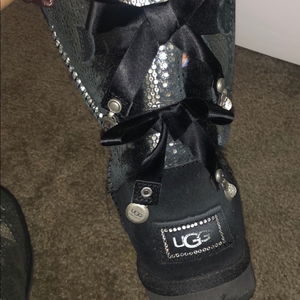 UGGS
